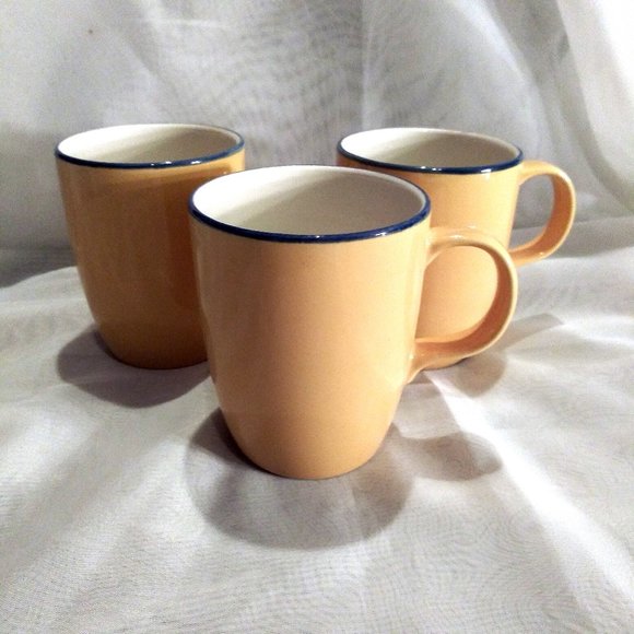 Nancy Calhoun Fusion Mugs in Honey Sapphire - Picture 2 of 11